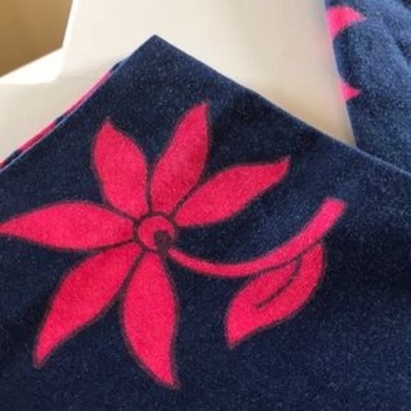 ❣Banana Republic "Ryan" Navy/Red Floral Crop Pants - Picture 3 of 6